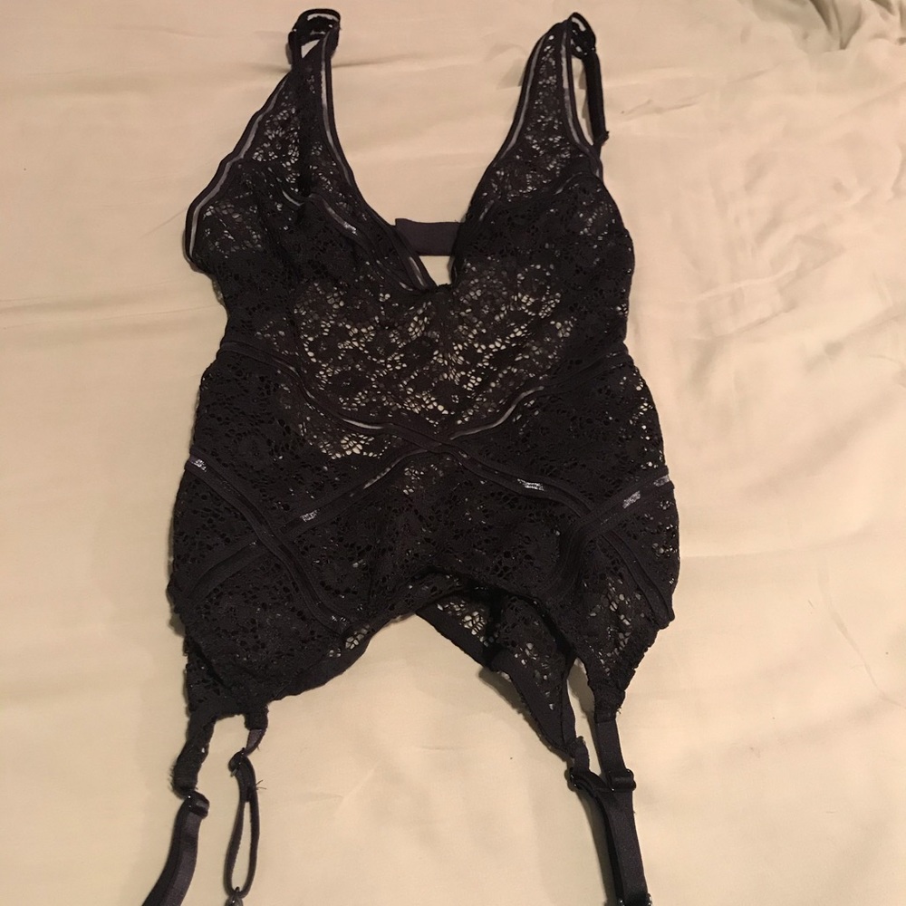 Victoria’s Secret Lingerie Top XS Black